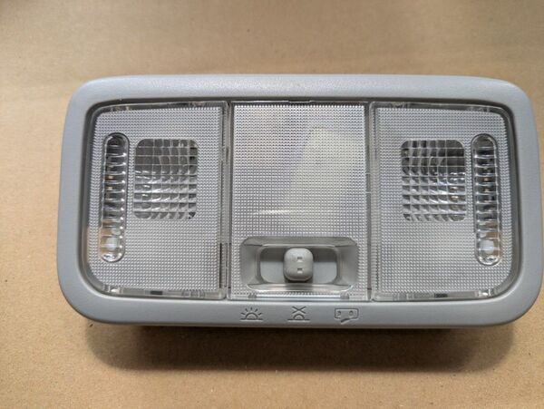 ダイハツ ムーブラテ ムーヴラテ L550S ルームランプ 室内灯 中央LED