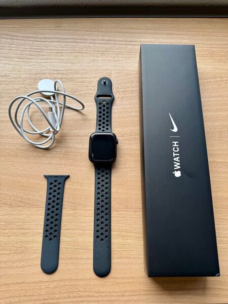 ジャンク品 アップルウォッチ シリーズ7 GPS 45mm NIKE スポーツバンド Apple Watch series7