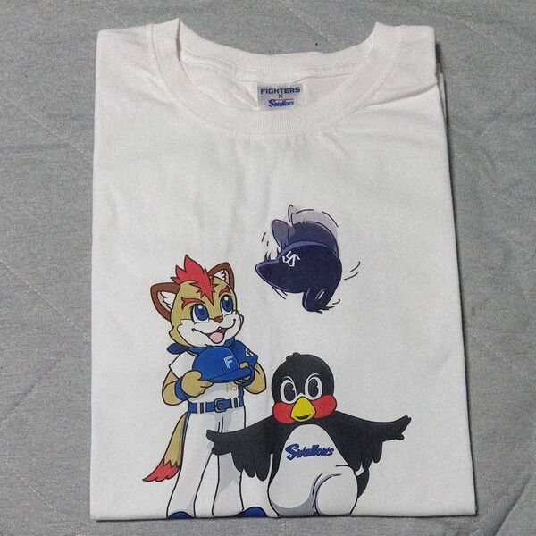 日本ハムファイターズ×ヤクルトスワローズ フレップ×つば九郎コラボTシャツ