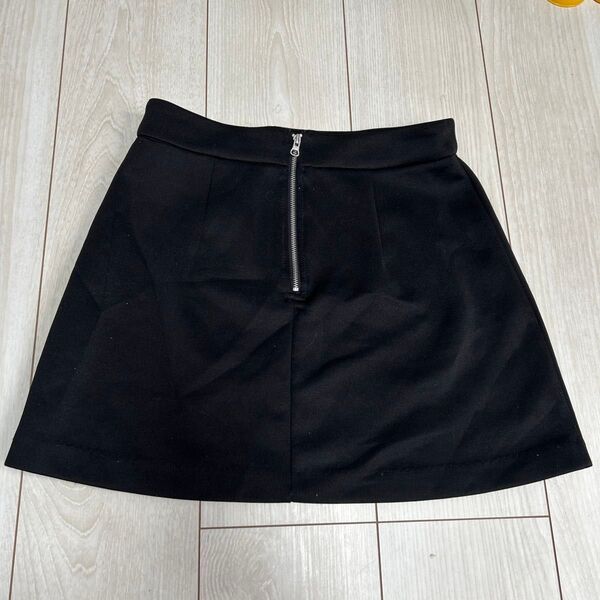 FOREVER 21 ミニスカート 黒