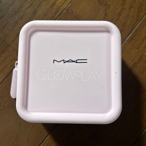 M.A.C マック シリコンケース ポーチ購入特典のノベルティになります。少し汚れあります。ご理解いただける方