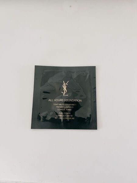 YSL イヴ・サンローラン オールアワーズ リキッドLN4 ファンデーション SPF39・PA+++ 試供品