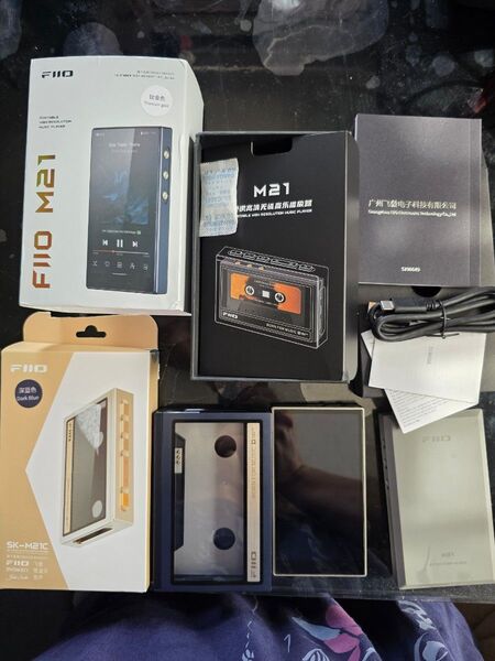 FiiO M21と専用オプションケース 使用1回