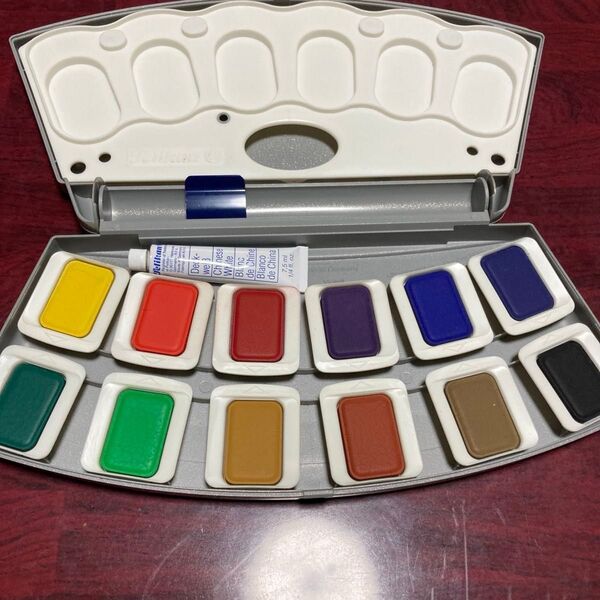 未使用 Pelikan 固形水彩絵の具12色セット