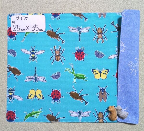 956:昆虫柄♪リバーシブルランチョンマット☆ハンドメイド☆クワガタムシ☆カブトムシ☆