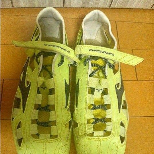 MIZUNO ミズノ クロノインクス9 黄色 27.5