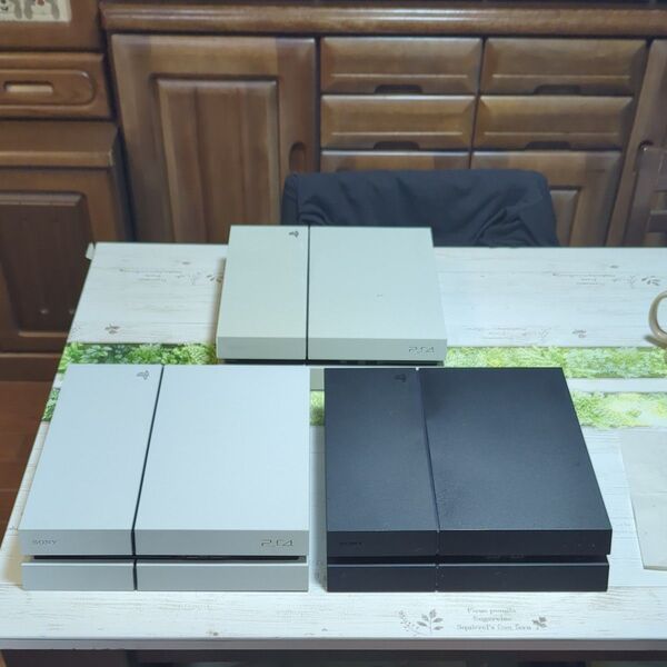 PS4 本体 3台セット 1100A CUH-1200A CUH-1200A ブラック ホワイト 動作確認済 封印有