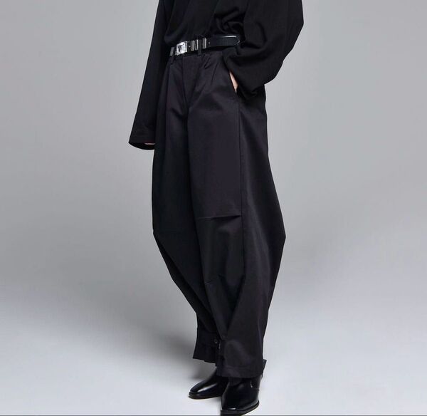 ADRER Three tuck wide snap『袴』pants/3タックワイドハカマパンツ