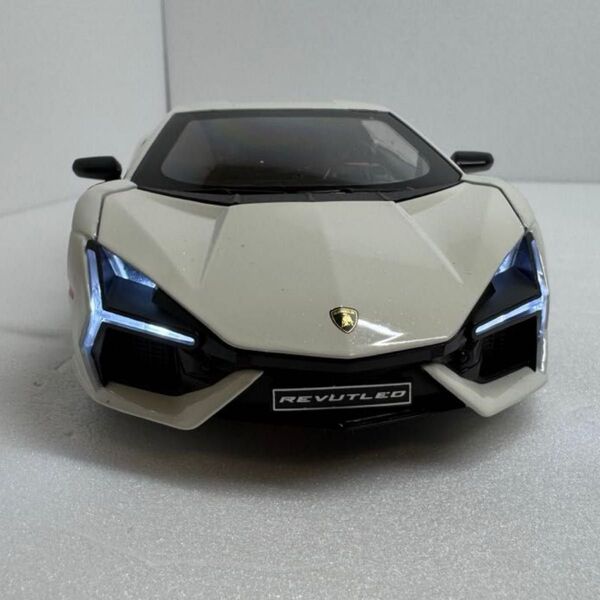 ランボルギーニ レヴェルト ミニカー ダイキャスト 1/24
