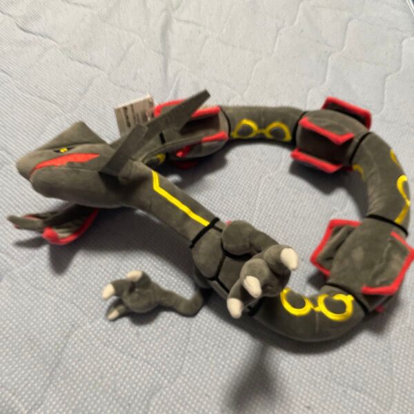 ポケットモンスター 黒いレックウザぬいぐるみ