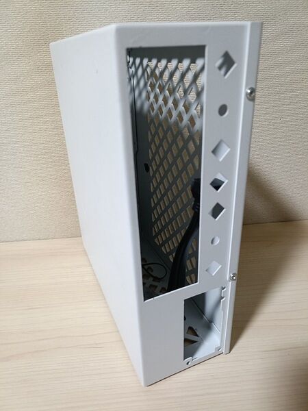PCケース(自作PC用)itx キズ汚れ塗装剥げ等あり
