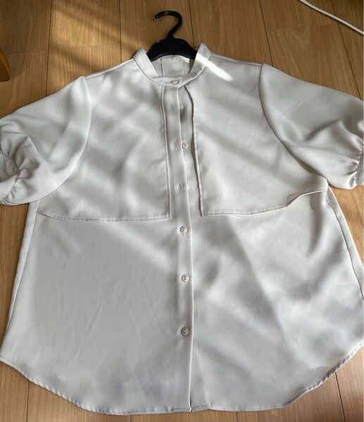 n. ケープブラウス Natural Beauty Basic