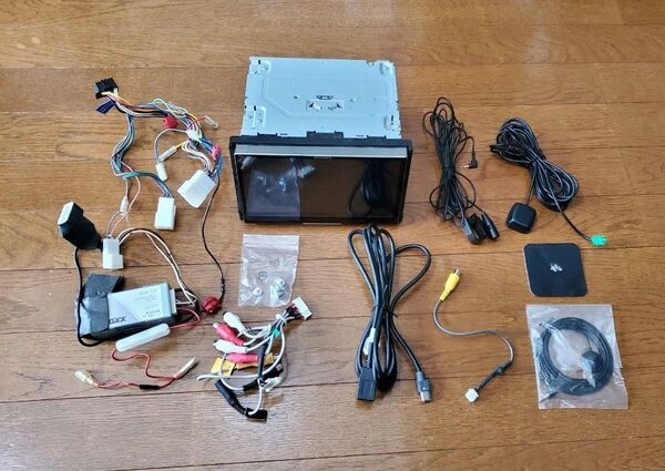 サイバーナビ AVIC-CL910 +電源ケーブル +ステアリングリモコン