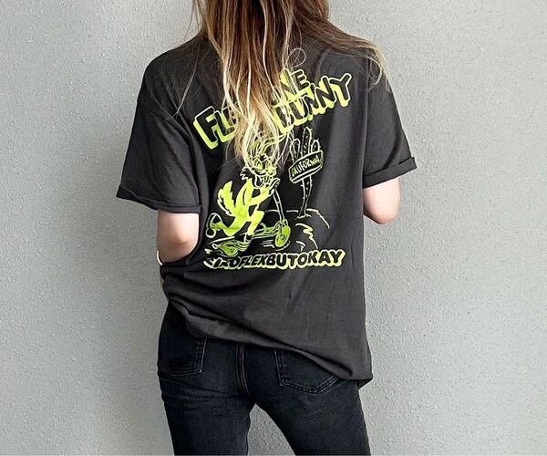 【GYDA】FLEX ZONE BUNNYポケットBIG Tシャツ