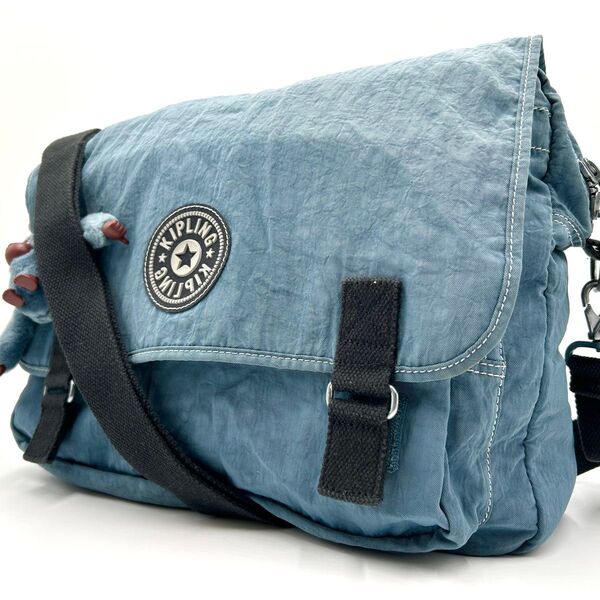 Kipling キプリング ショルダーバッグ メッセンジャー ナイロン ゴリラチャーム 斜め掛け A4◎ 大容量 ブルー 水色