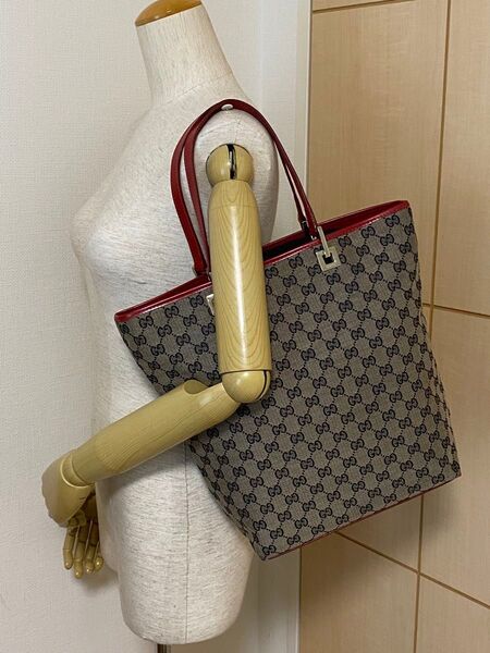 GUCCI グッチ トートバッグ ハンドバッグ キャンバスレザー GG柄 グッチ A4収納可 美品