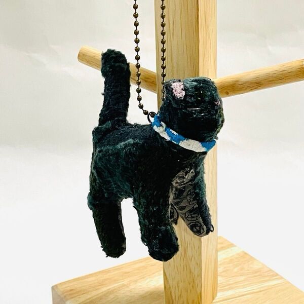 ミナペルホネン voix ネコ ぬいぐるみ バッグチャーム 猫 ベルベット