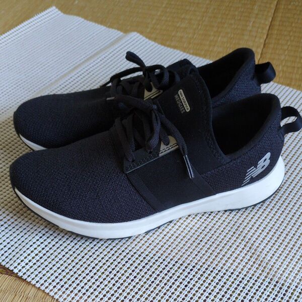 中古 ニューバランス new balance スニーカー 濃紺orブラック 24.5センチ