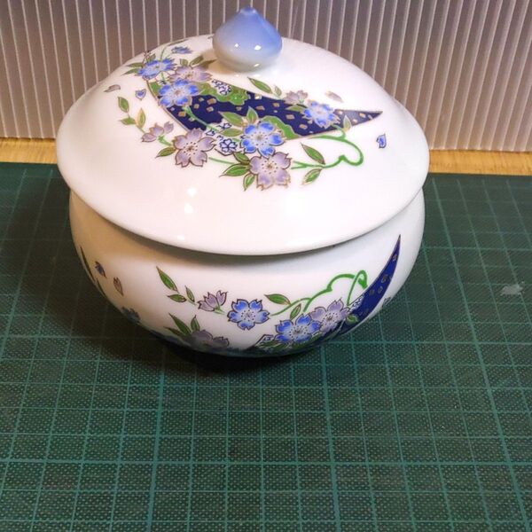 錦松梅 小物入れ 陶器 花柄 蓋付き