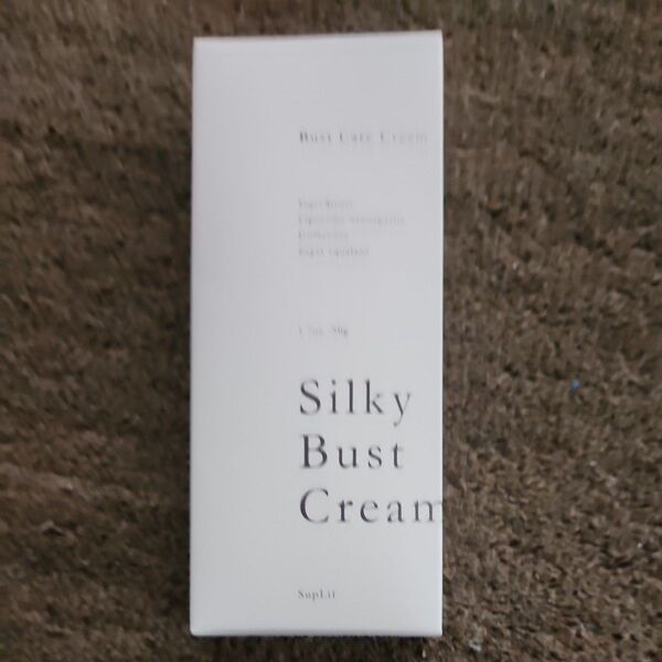 SupLi Silky Bust Cream バストケアクリーム 30g