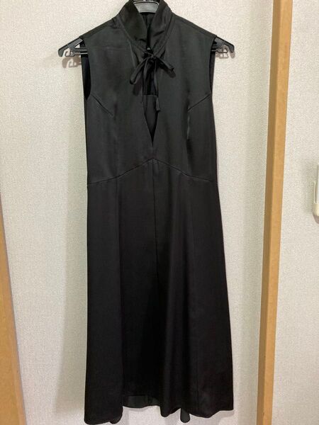 新品未使用 9号 Mサイズ ドレス ワンピース スーナウーナ 黒 結婚式 パーティー 食事会 キャバ嬢
