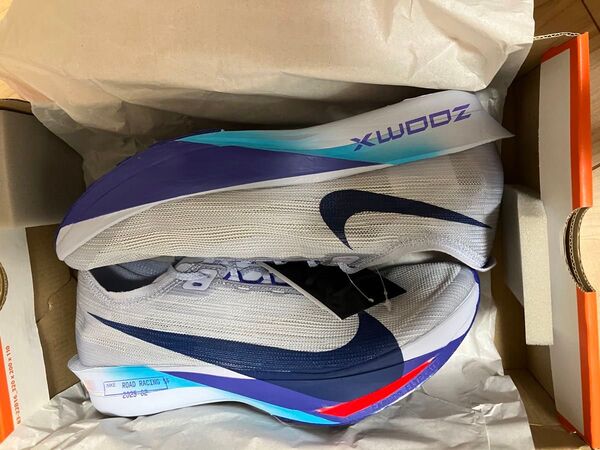 新品 ナイキ ストリークフライ2