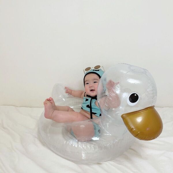 【新品】ベビー 浮き輪 アヒル 透明 浮き輪 足入れ付き 子供用 キッズ