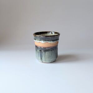 手が滑りにくいブルーのフリーカップ 【手仕事 民藝 和 陶器】