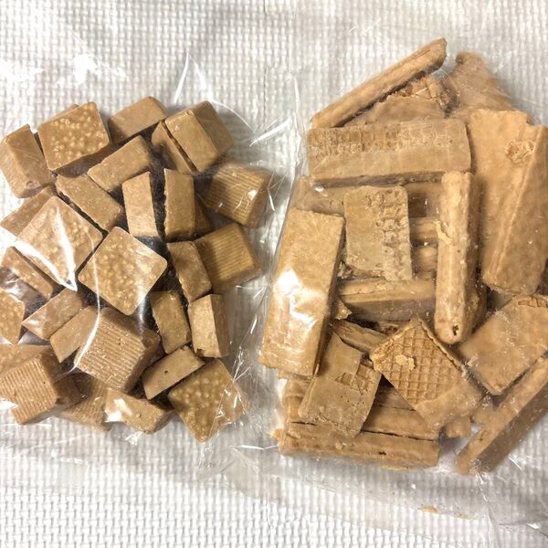 平塚製菓アウトレット パフチョコ(塩キャラメル風味)&チョコ掛けウエハース 2袋
