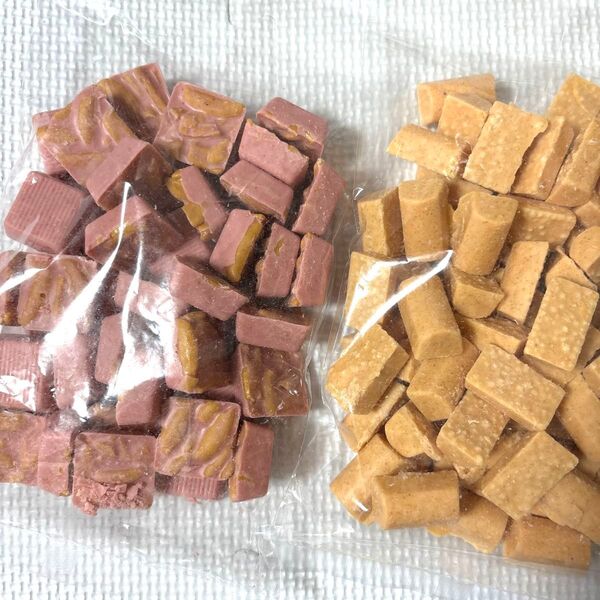 平塚製菓アウトレット クランチチョコ(マンゴー風味)&柿の種クランチチョコ 2袋