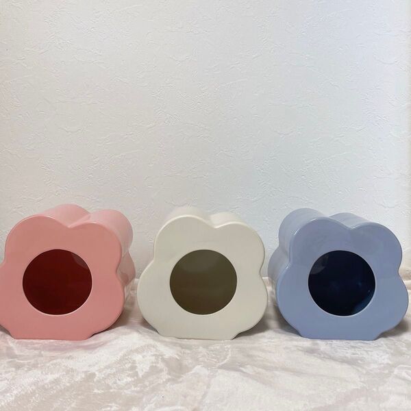 【入荷しました】白色 花柄 チラ壺 陶器製 ハウス 小動物 お家 チンチラ デグー