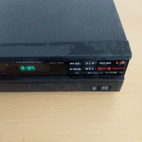 ジャンク出品 NEC ビデオカセットレコーダー VC-N120 MADE IN JAPAN 通電のみ確認済み