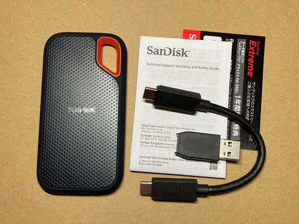 SANDISK 2TB ポータブルSSD SDSSDE61-2T00-J25 サンディスク エクストリーム