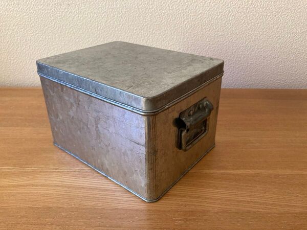 無印良品 トタンボックス 蓋つき 廃盤品