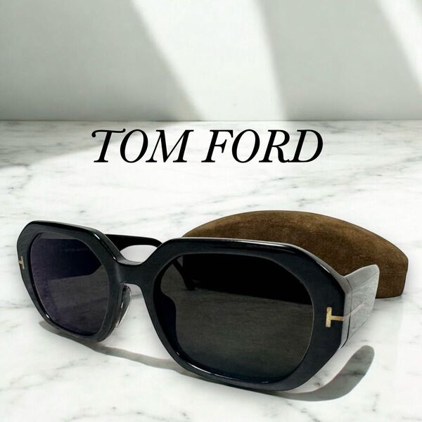【美品】トムフォード サングラス Veronique-02 TF917 01A TOMFORD