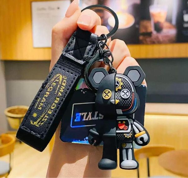 チャーム キーホルダー キーリング 人気 ロボット クマ 熊 ブラック