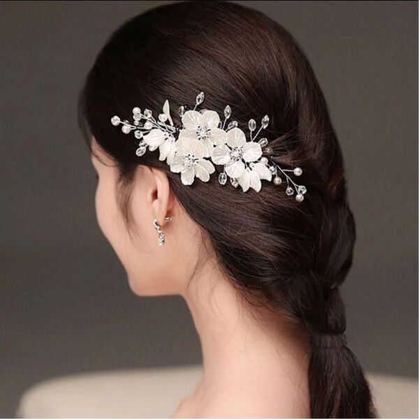 髪飾り 花 ヘッドドレス ホワイト 白 フォーマル ヘアアクセサリー 結婚式 洋装 パーティー ヘアピン B954