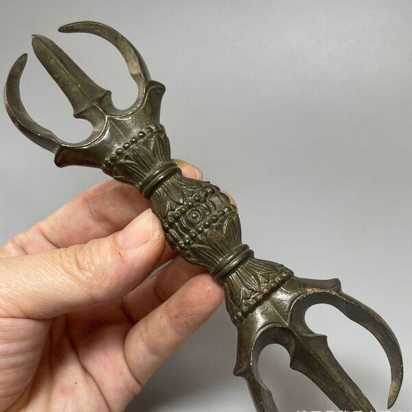 三鈷杵 魔除け 厄除け 真鍮製 浄化 インテリア 仏具 ヴァジュラ 仏具 密教法具 B992