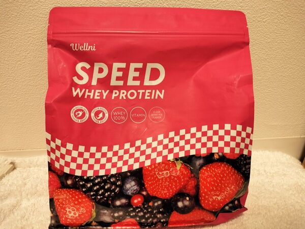 【新品・即日発送】ベリー Wellni ウェルニ SPEED ホエイ プロテイン 1kg