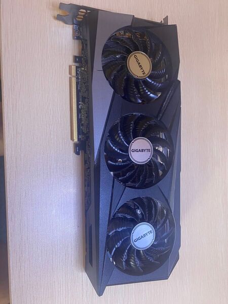 グラフィックボード GIGABYTE RADEON RX6700XT ジャンク