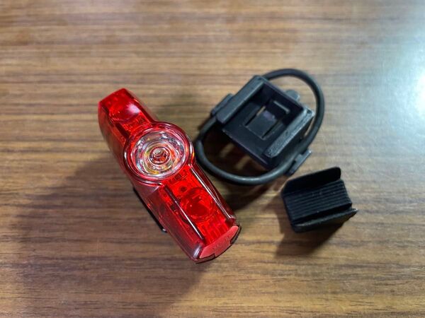 美品 Cateye コンパクトテールライト Rapid Mini TL-LD635