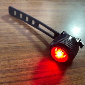 美品 シンプルデザイン コンパクトテールライト