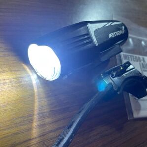 美品 Moon 最大500ルーメン 自動点灯ライト Meteor X Auto