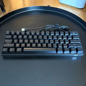 60%ゲーミングキーボード REDRAGON 有線/Bluetooth両対応