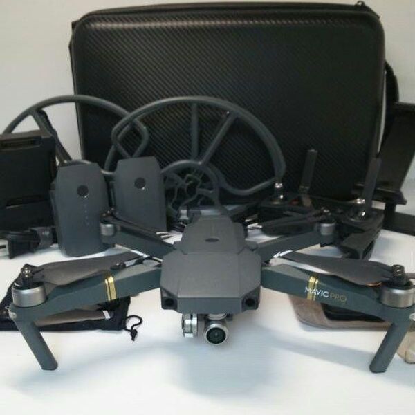 ドローン DJI Mavic Pro +付属品・キャリーバッグ
