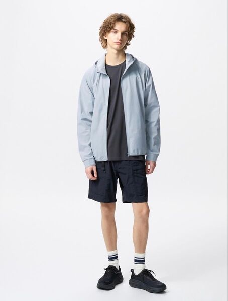 UNIQLOドライEX UVカットフルジップパーカ Mサイズ