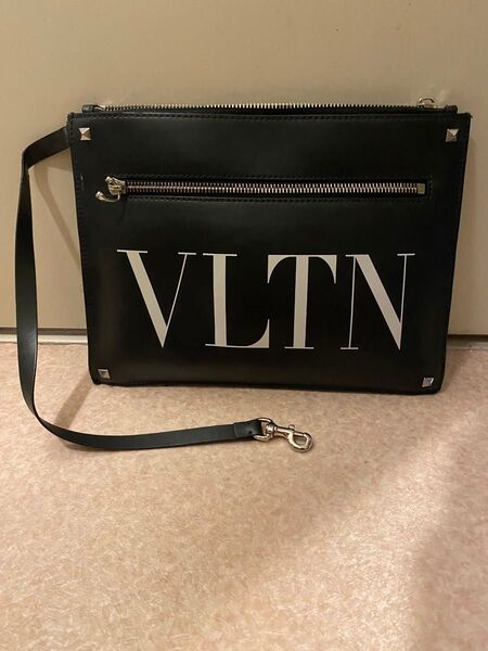 Valentino バレンティノ クラッチバッグ