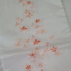 半えり 刺繍入り 花柄 新品