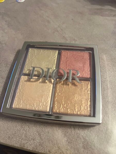 ディオール 004 バックステージ フェイスグロウパレット ローズゴールド Dior 人気色