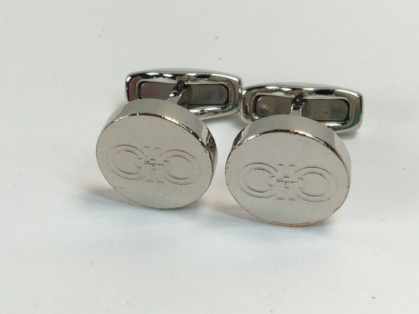 h1090 正規美品 SalvatoreFerragamo フェラガモ ガンチーニ カフリンクス カフスボタン シルバー系